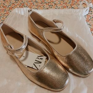 NWT Zara Gold Mary Janes